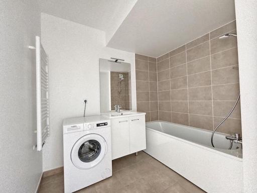 Élégance Parisienne - Housity