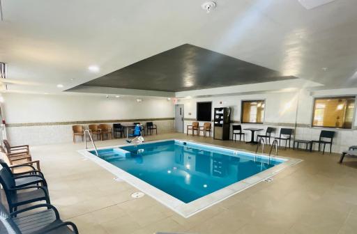 Comfort Inn & Suites Virginia Beach - Norfolk Airport - Housity