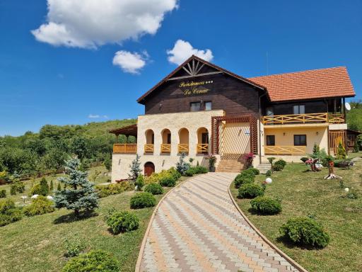 Pensiunea La Conac - Housity