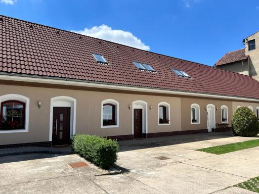 Penzion Mánes - Housity