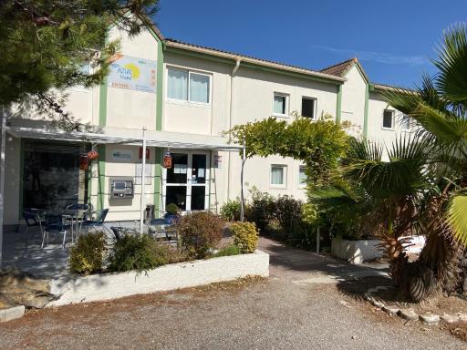 Brit Hotel Salon de Provence - Housity