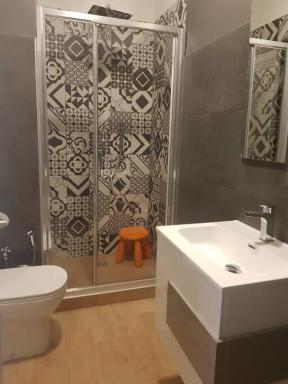 Bsuites trieste in centro storico con wifi - Housity