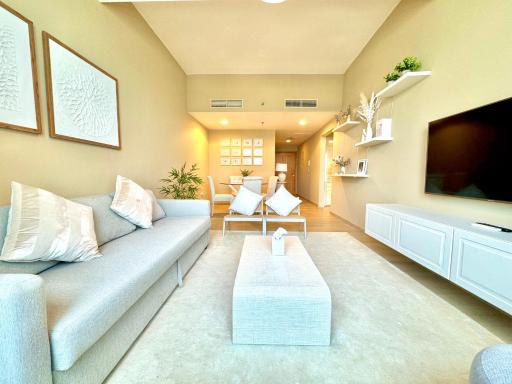 Urban Oasis Stylish JLT Apartment with Lake Views - Housity