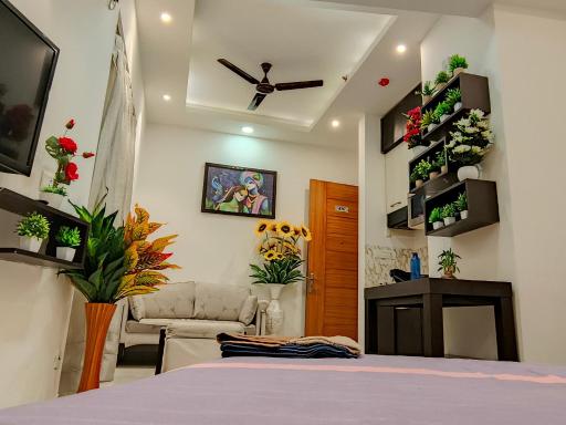 Gold Haven Studio - Luxury Studio Apartment Full Furnished With Full Facility - Housity