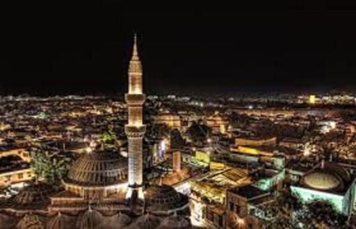 3 Charites Old Town - Housity