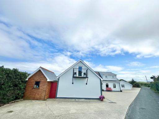 Whitestrand B&B - Housity