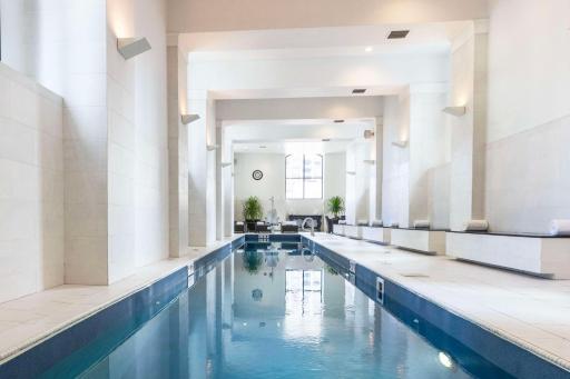 Waldorf Astoria Chicago - Housity