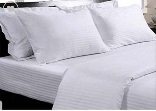 Lora apartment,free private parking, self check in,1 - Housity