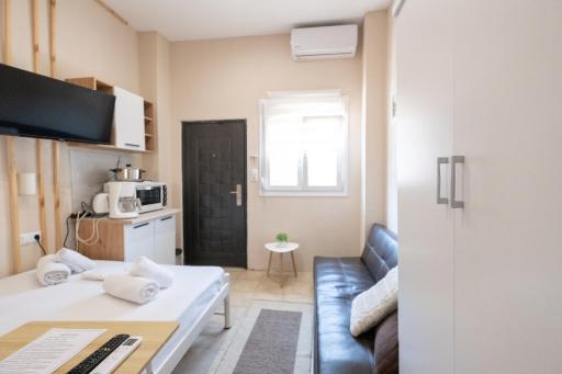 Athanias Studio - Housity