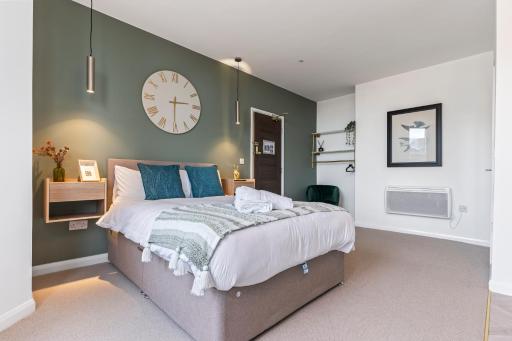 Bowles Hotels - Housity