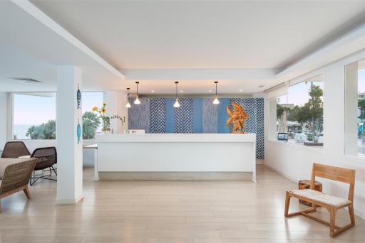 Hotel Atolon - Housity