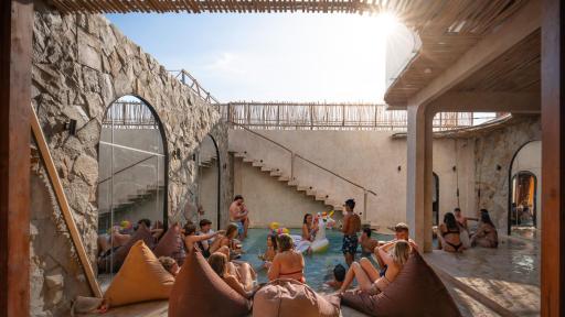 Atlas Gili Party Hostel - Housity
