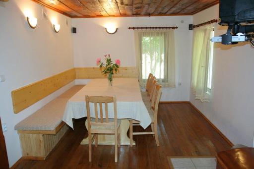 Lazarovata House - Housity