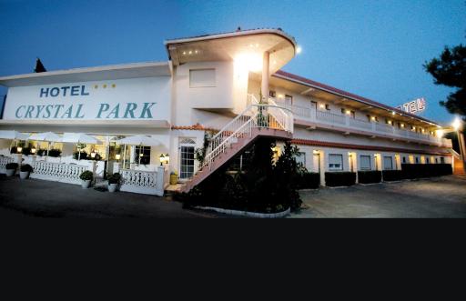 Hotel Crystal Park - Housity