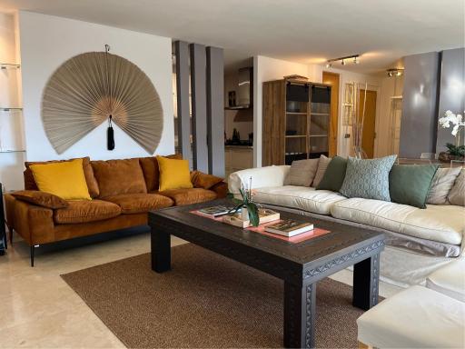 Ojen Penthouse - Housity