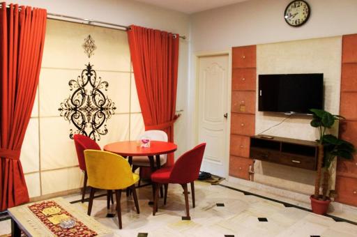 Zero Degree Guest House - Housity