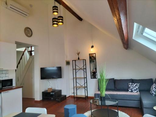 New Cozy Apartments In Porte de HAL - Housity