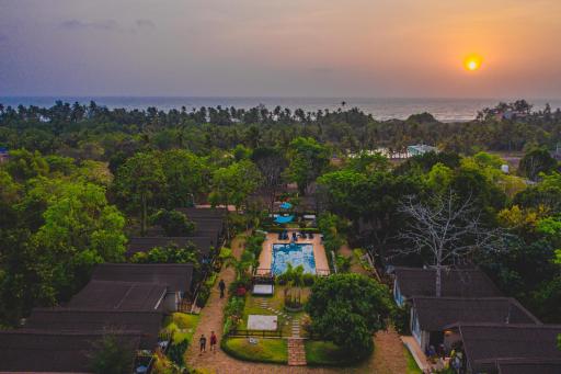 Stone Wood Resort, Mandrem - Housity