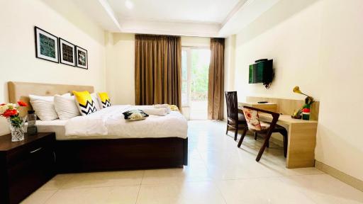 BluO Studio1 Golf Course Road, Gym, Balcony Garden - Hizvo