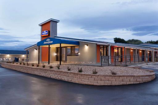 Howard Johnson by Wyndham Harrisonburg - Housity