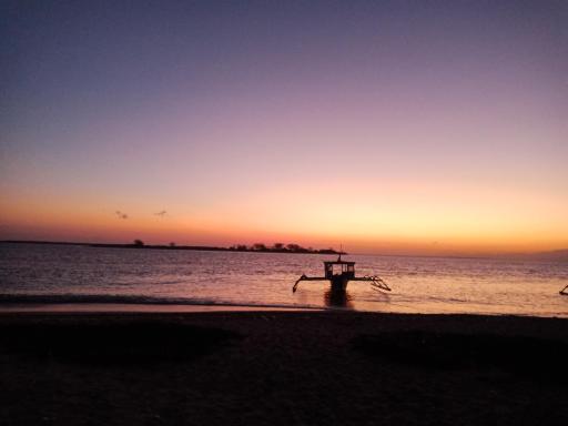 Gili Lampu Guest House - Housity