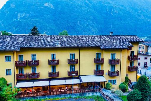 Crabun Hotel - Housity