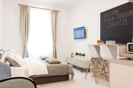 Tesla Boutique Apartments & Rooms - Housity