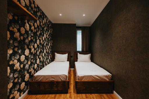 Ledina Hotel - Housity