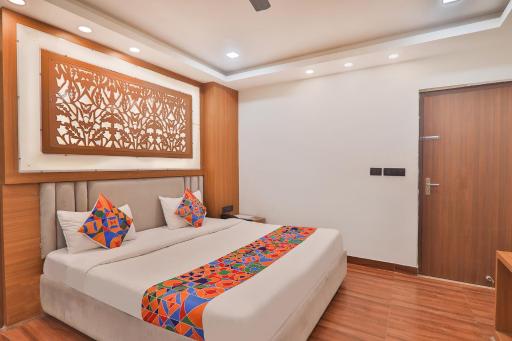 FabHotel Shaurya Inn - Housity
