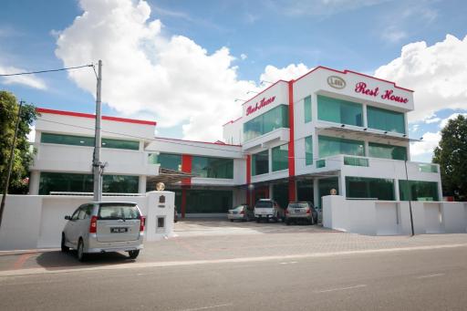 LSH Rest House - Housity