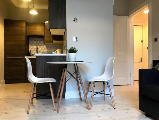 Relax In Style In Edinburghs Buzzing West End - Housity