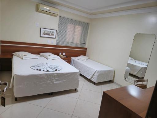Dourados Center Hotel - Housity