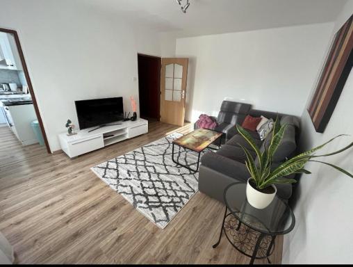 Your Home 2 with parking - Housity