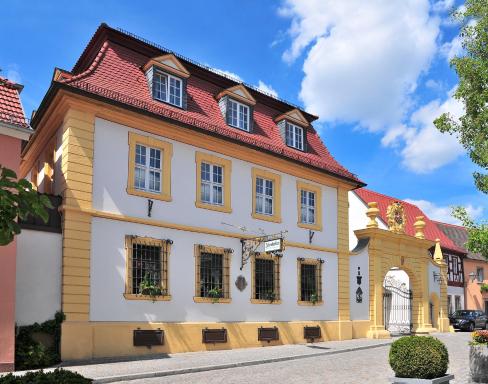 Romantik Hotel Zehntkeller - Housity