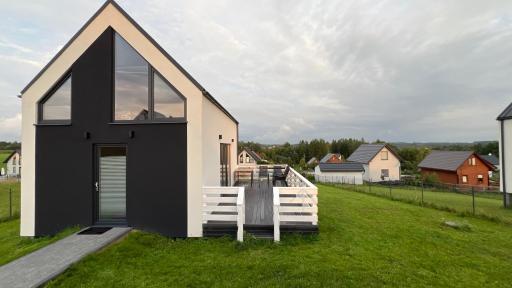 Domek nad jeziorem Raduńskim - Housity