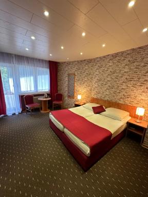 Hotel Holl Beyra - Housity