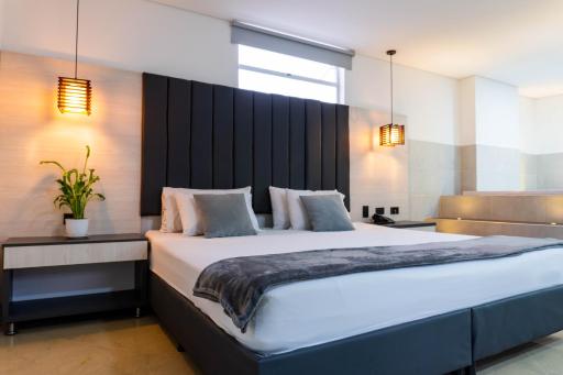 HOTEL CALIFORNIA CITY - Housity