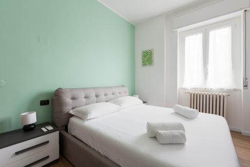 GuestHost - Corso Lodi Modern Apartment with Balcony - Housity