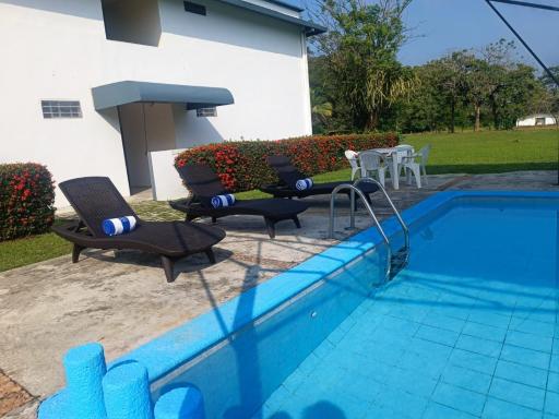 Hotel Los Leones - Housity