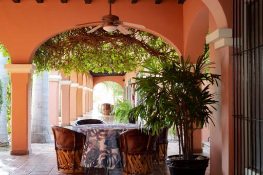 Hotel Hacienda Cazadores - Housity
