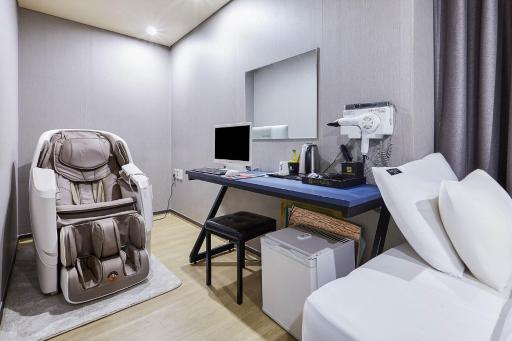Icheon Paradise Hotel - Housity