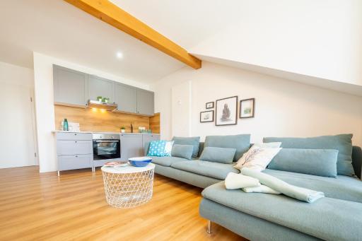 App 8o großer Tag am Meer mit Wasserblick - Housity