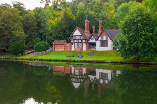 Cliveden House - an Iconic Luxury Hotel - Housity