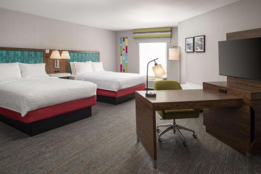 Hampton Inn and Suites Seattle - Airport / 28th Avenue - Housity