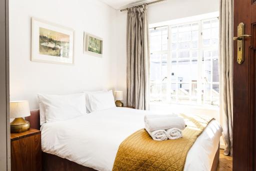 Charming 1BR on Green Market Sq - Housity