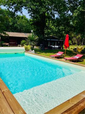 Hacienda de la Canopée avec piscine chauffée au sel - Housity