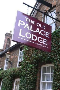 The Old Palace Lodge - Housity