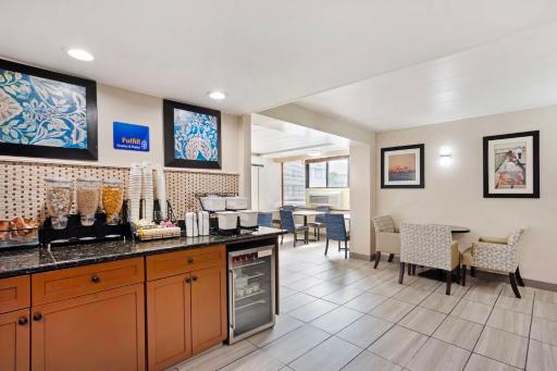Best Western Atlantic City Beach Block - Housity