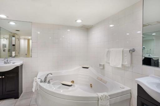Best Western Atlantic City Beach Block - Housity
