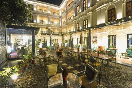 Nepali Ghar Hotel - Housity